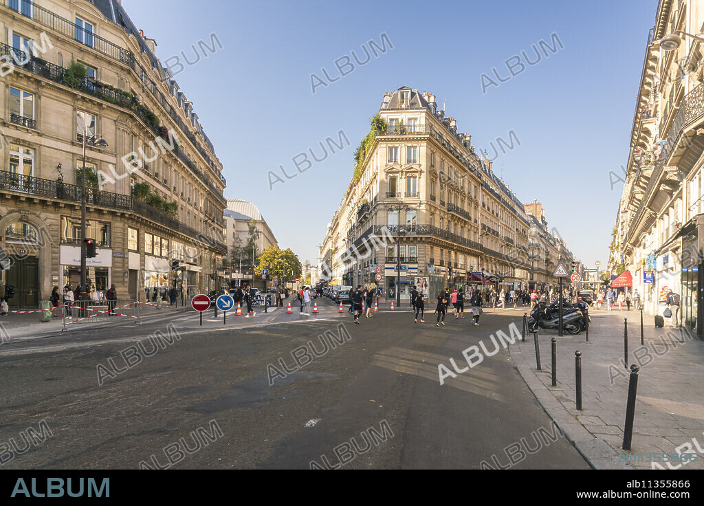 Rue de Turbigo, Etienne Marcel Station, 2nd Arrondissement, Paris, France, Europe.
