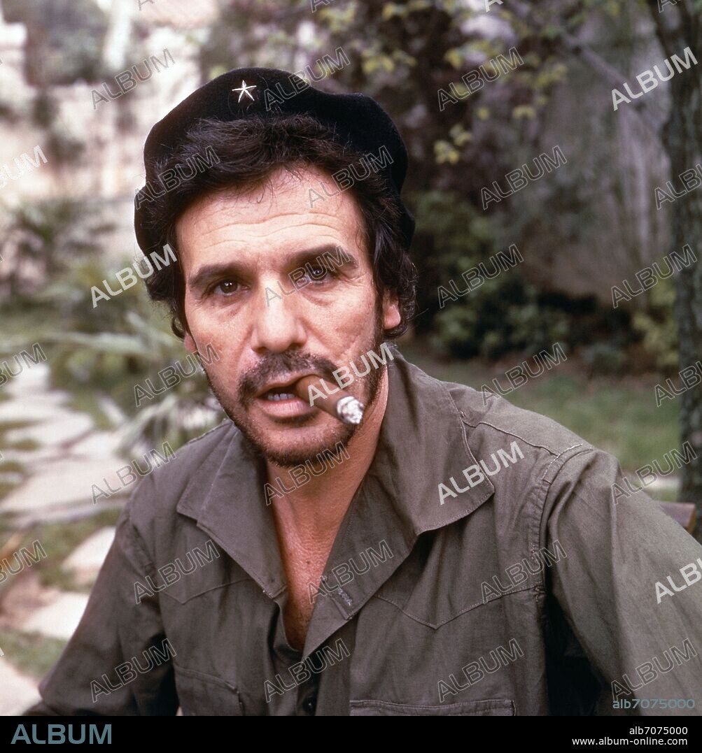 CHIRLO  (CICATRIZ EN LA CARA) - PACO RABAL EN UNA ESCENA DE LA PELICULA EL CHE GUEVARA DE 1968.