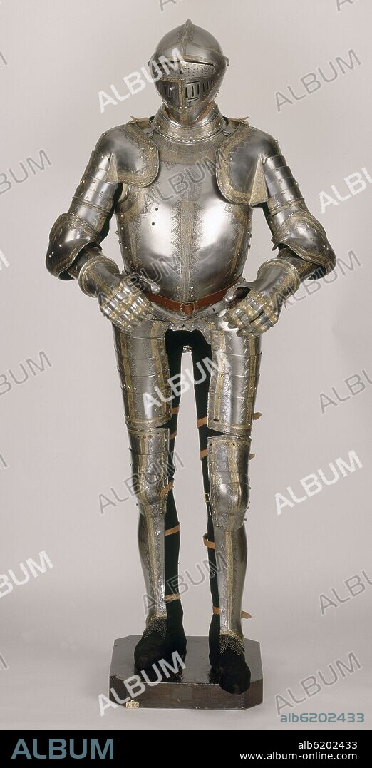 DESIDERIUS HELMSCHMIED (1513-1579) ATRIBUIDO. ARMADURA DE CARLOS V LLAMADA ARMADURA DE MÜHLBERG - 1544 - ACERO Y ORO.