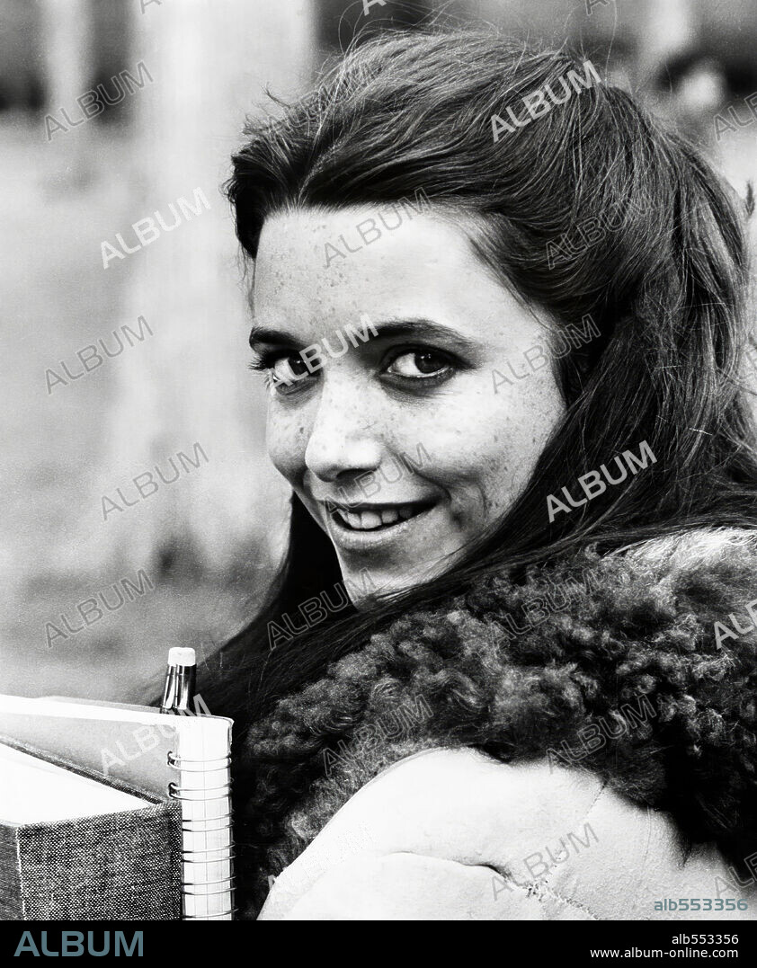 KAREN ALLEN in A SMALL CIRCLE OF FRIENDS, 1980, directed by ROB COHEN. Copyright UNITED ARTISTS.