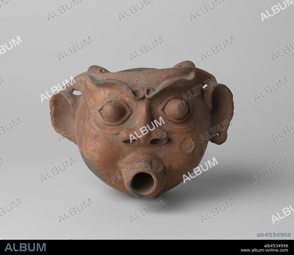 Water spout of earthenware with face, Sculpture of earthenware. The image represents a spherical gargoyle with a monstrous face with bulging eyes and blowing through a pipe. Cracked by the fire, Matazam, anonymous, Matazam (possibly), 1850 - 1900, earthenware, h 16 cm × w 22.5 cm × d 18.5 cm.