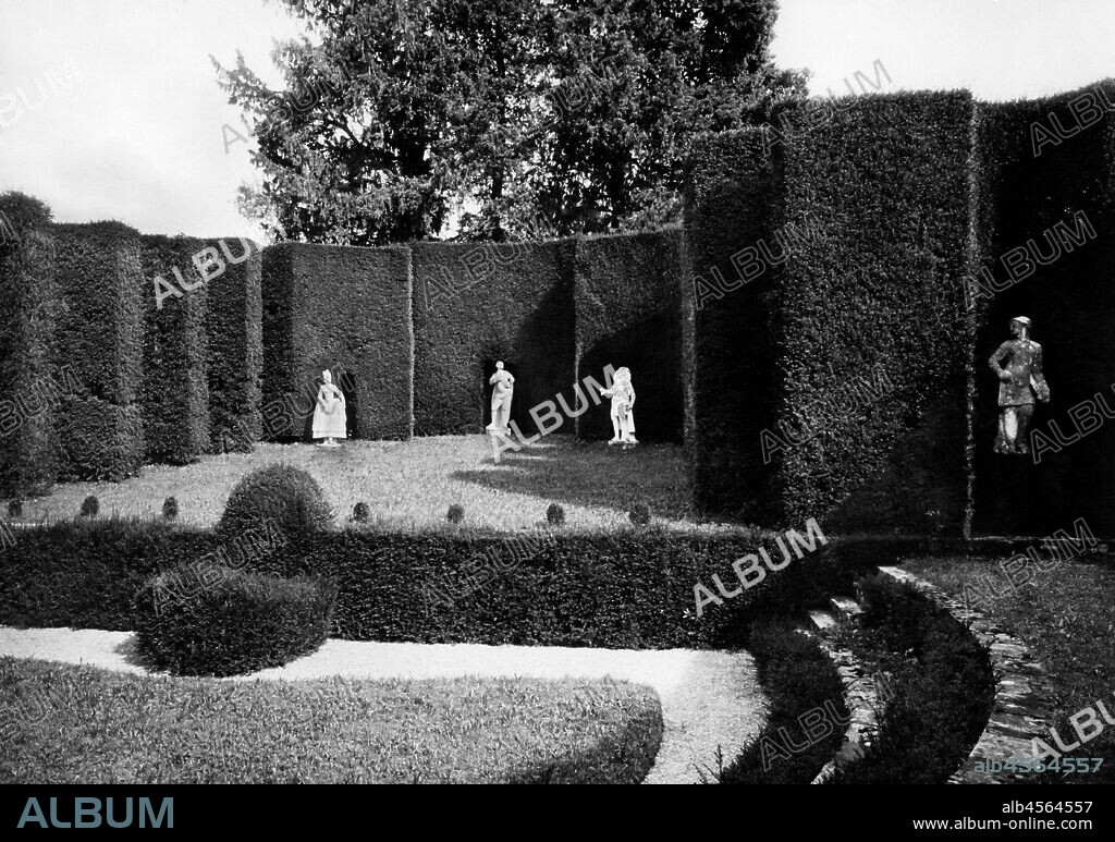 Italy, Tuscany, lucca, teatro di verzura, green theatre, royal villa of marlia, 1910-20.