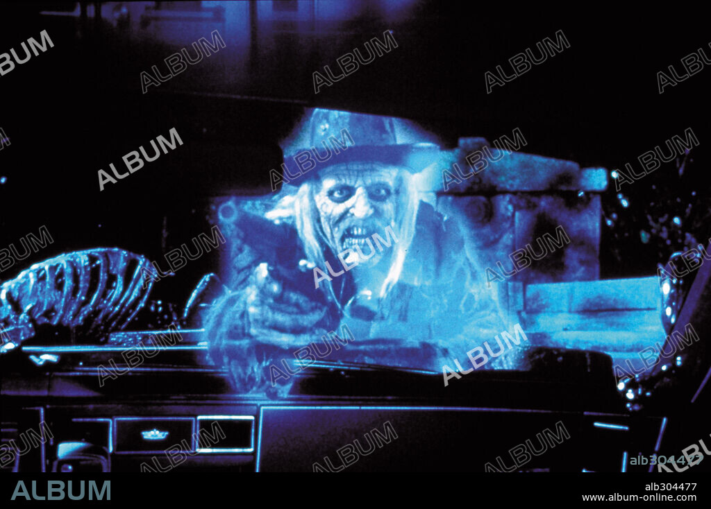 AGÁRRAME ESOS FANTASMAS, 1996 (THE FRIGHTENERS), dirigida por PETER JACKSON. Copyright WINGNUT FILMS.