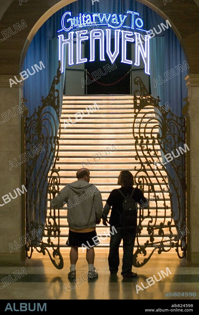 JACK BLACK and KYLE GASS in TENACIOUS D IN 'THE PICK OF DESTINY', 2006, directed by LIAM LYNCH. Copyright NEW LINE PRODUCTIONS / ROSENTHAL, ZADE.