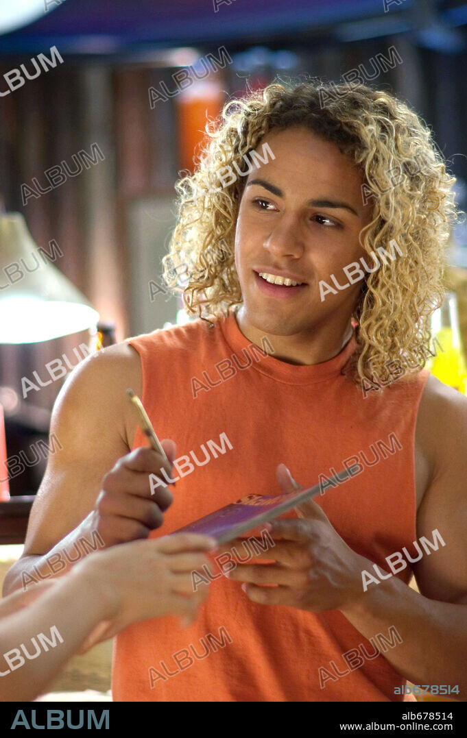 VICTOR RASUK in LORDS OF DOGTOWN, 2005, directed by CATHERINE HARDWICKE. Copyright COLUMBIA PICTURES / TRUEBLOOD, J.