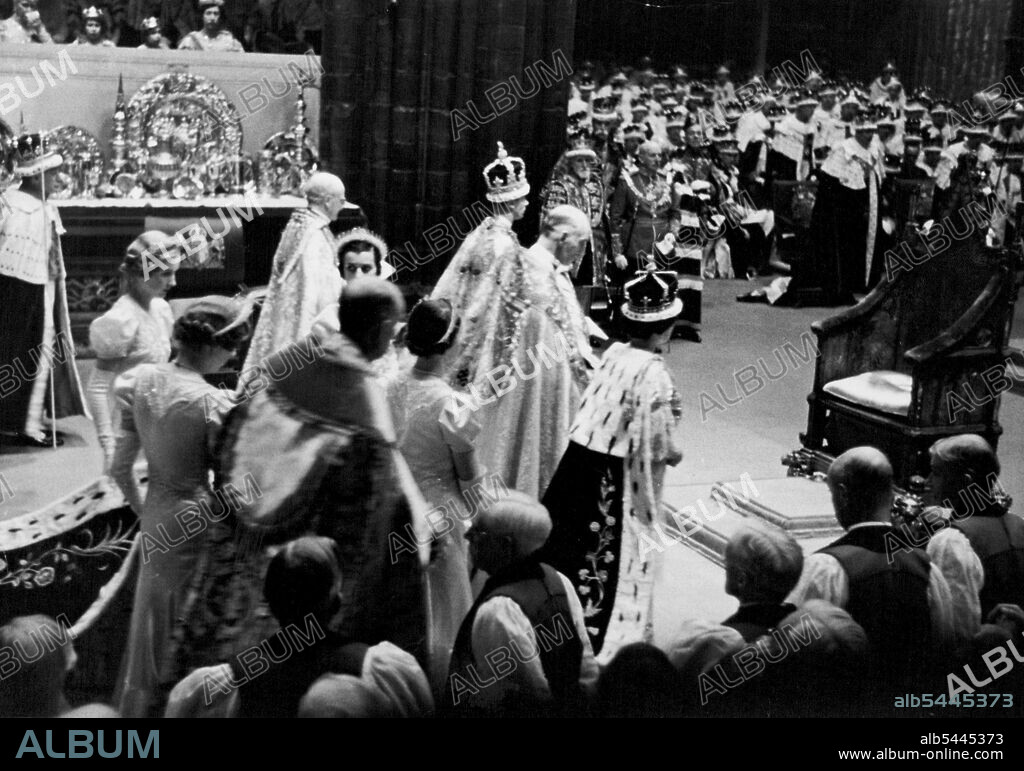 A scene in Westminster Abbey during the Coronation of King George VI. The King and Queen are standing before King Edward's Chair beneath which lies the Stone of Scone. It is in this Chair that Queen Elizabeth II will sit as she is crowned. May 01, 1953. (Photo by Daily Mirror).