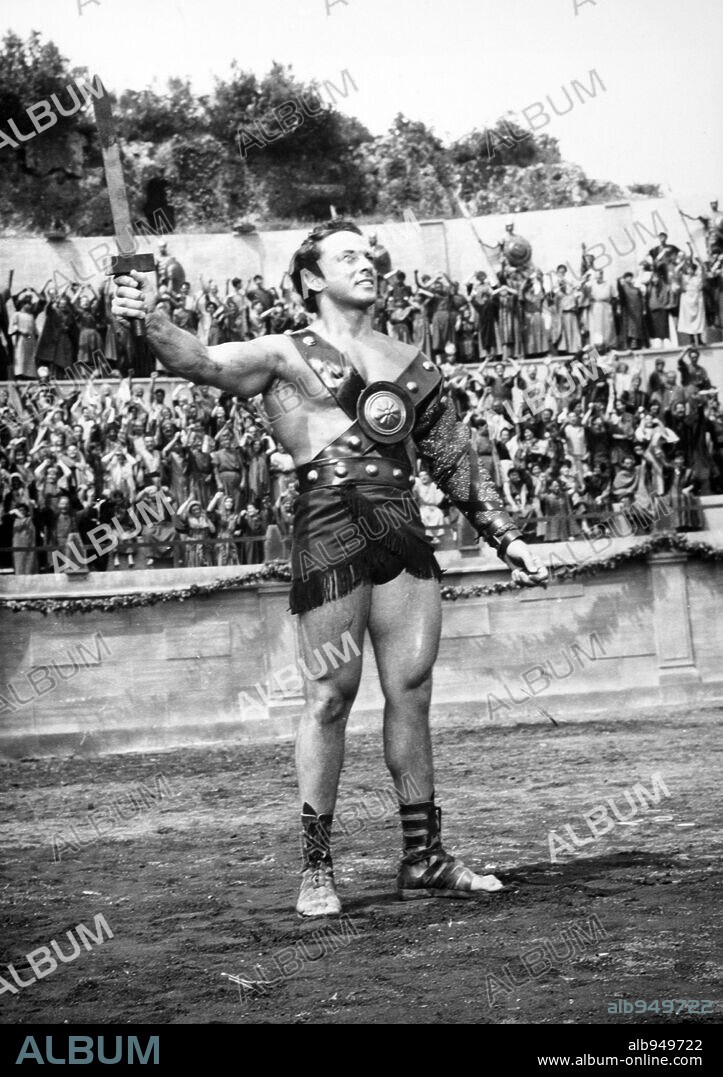 MARK FOREST en EL GLADIADOR MAS FUERTE DEL MUNDO, 1962 (MACISTE, IL GLADIATORE PIÙ FORTE DEL MONDO), dirigida por MICHELE LUPO. Copyright LEONE FILM.