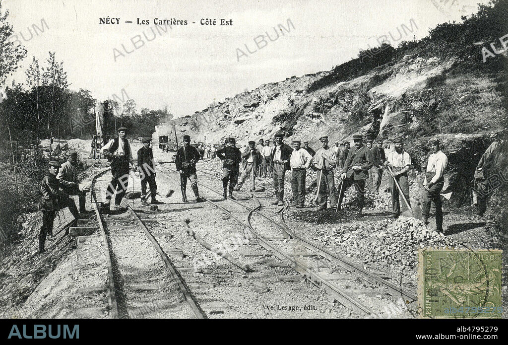 'Necy : les carrieres, cote est'. Photographie anonyme pour une carte postale vers 1905. Credit : Collection IM/KHARBINE-TAPABOR.