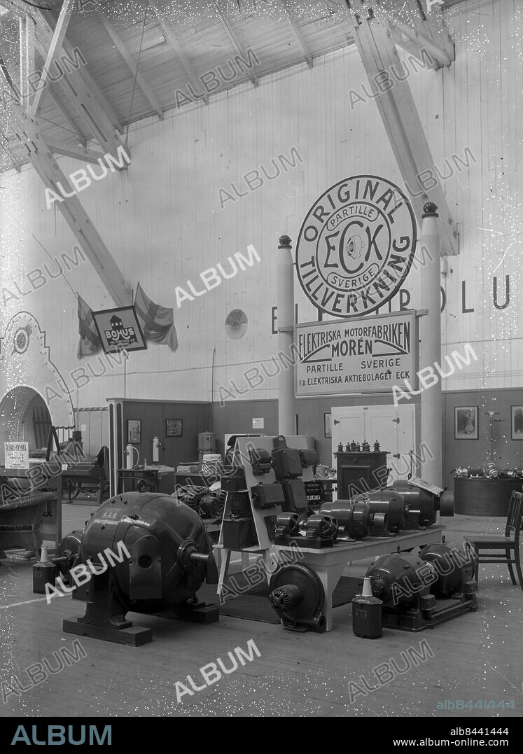 Göteborg 1928-05-14 - Svenska Mässan - Elektriska motorfabriken Morén - ECK - i Partille *** Local Caption *** . KAMERAREPORTAGE.