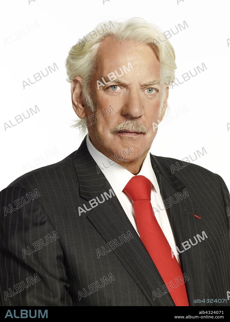 DONALD SUTHERLAND in DIRTY SEXY MONEY, 2007. Copyright TOUCHSTONE PICTURES.