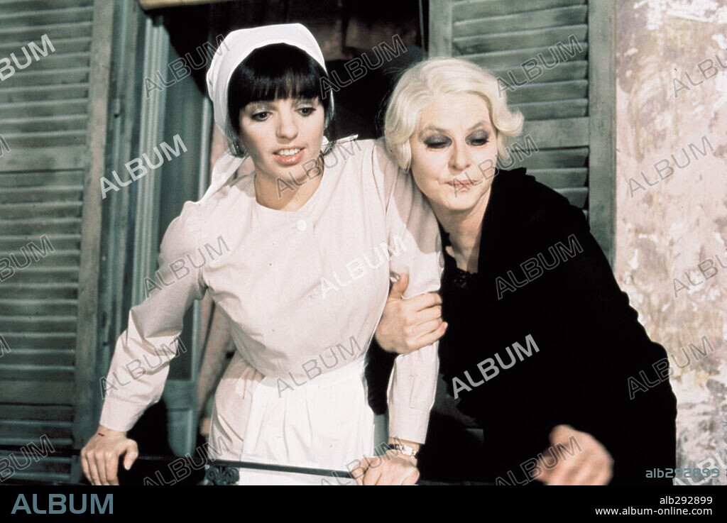 INGRID BERGMAN and LIZA MINNELLI in A MATTER OF TIME, 1976, directed by VINCENTE MINNELLI. Copyright AMERICAN/INTERNATIONAL.