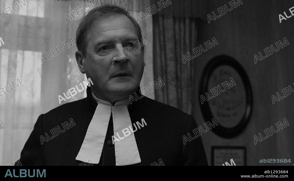 BURGHART KLAUSSNER in THE WHITE RIBBON, 2009 (DAS WEISSE BAND), directed by MICHAEL HANEKE. Copyright LES FILMS DU LOSANGE/WEGA FILM/X-FILME CREATIVE POOL.