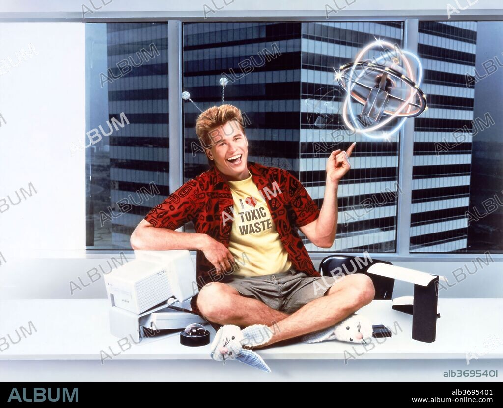 VAL KILMER in REAL GENIUS, 1985, directed by MARTHA COOLIDGE. Copyright TRISTAR PICTURES.