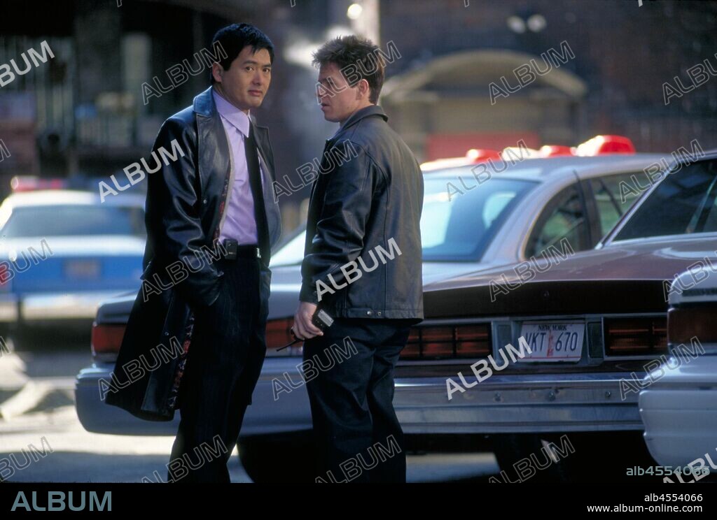 CHOW YUN-FAT y MARK WAHLBERG en THE CORRUPTOR, 1999, dirigida por JAMES FOLEY. Copyright NEW LINE CINEMA.