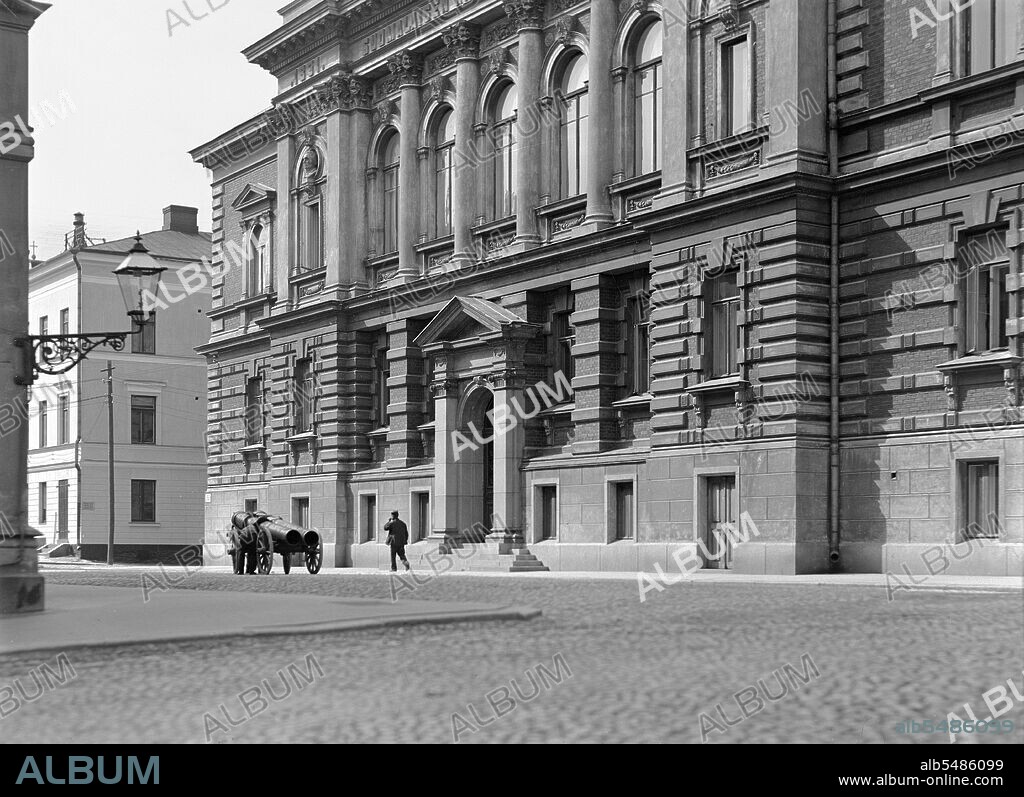 Finnish Literature Society's Building on Hallituskatu helsinki 1908.