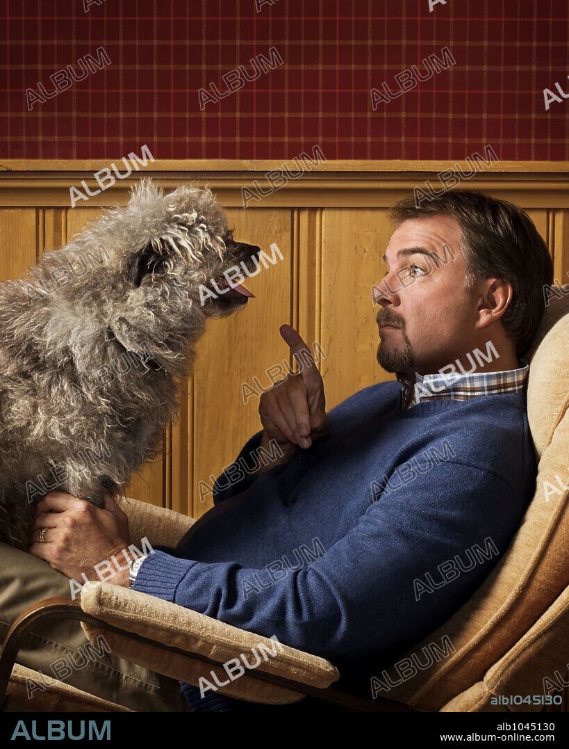 BILL ENGVALL in THE BILL ENGVALL SHOW, 2007 (BILL ENGVALL SHOW, THE-TV), directed by JAMES WIDDOES. Copyright VERY FUNNY PRODUCTIONS.