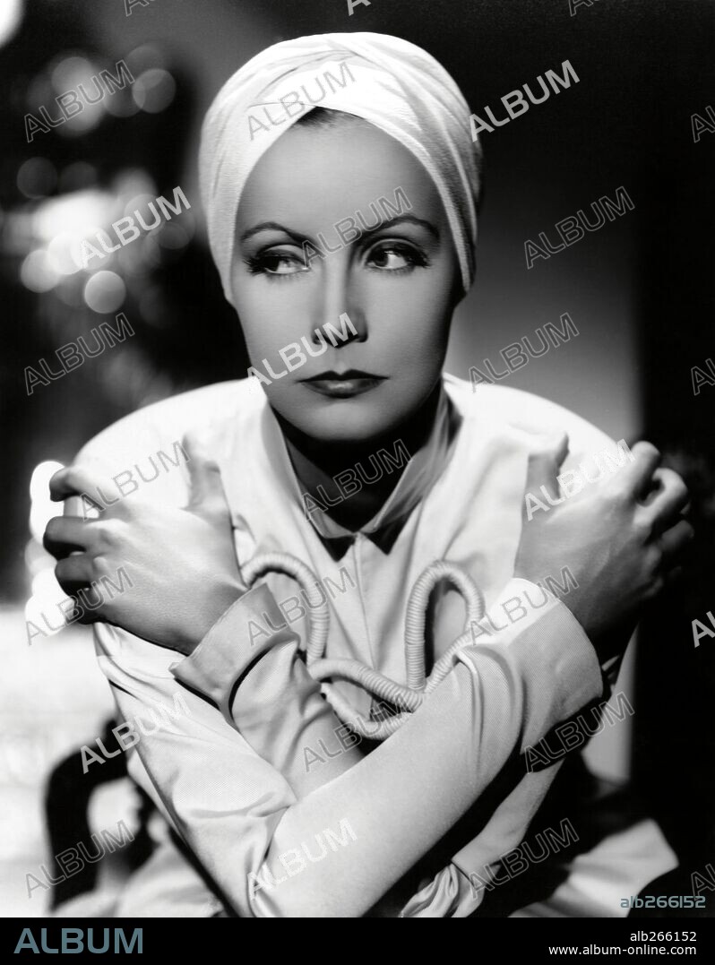 GRETA GARBO in THE PAINTED VEIL, 1934, directed by RICHARD BOLESLAWSKI. Copyright M.G.M. / BULL, CLARENCE S.