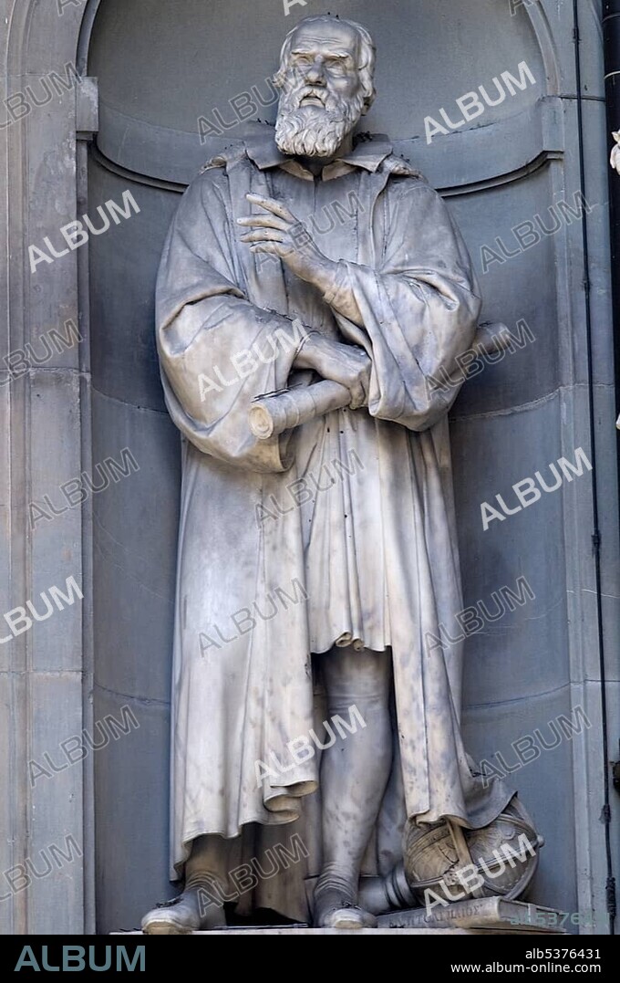 Statue of Galileo Galilei, Uffizi art museum, Galleria degli Uffici, Florence, Tuscany, Italy, Europe