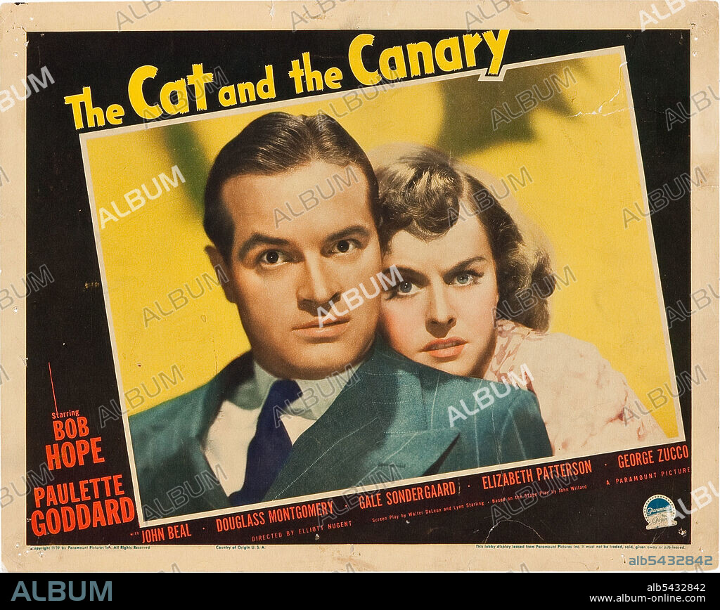 BOB HOPE and PAULETTE GODDARD in THE CAT AND THE CANARY, 1939, directed by ELLIOTT NUGENT. Copyright PARAMOUNT PICTURES.