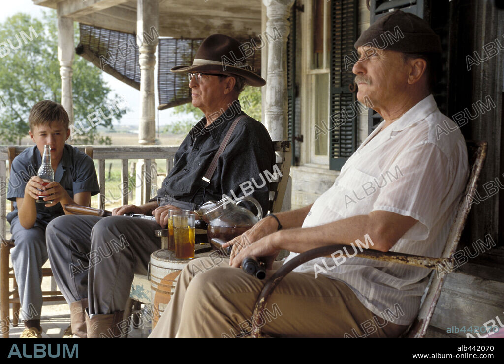 HALEY JOEL OSMENT, MICHAEL CAINE und ROBERT DUVALL in SECONDHAND LIONS, 2003, unter der Regie von TIM MC CANLIES. Copyright NEW LINE PRODUCTIONS / REDIN, VAN.