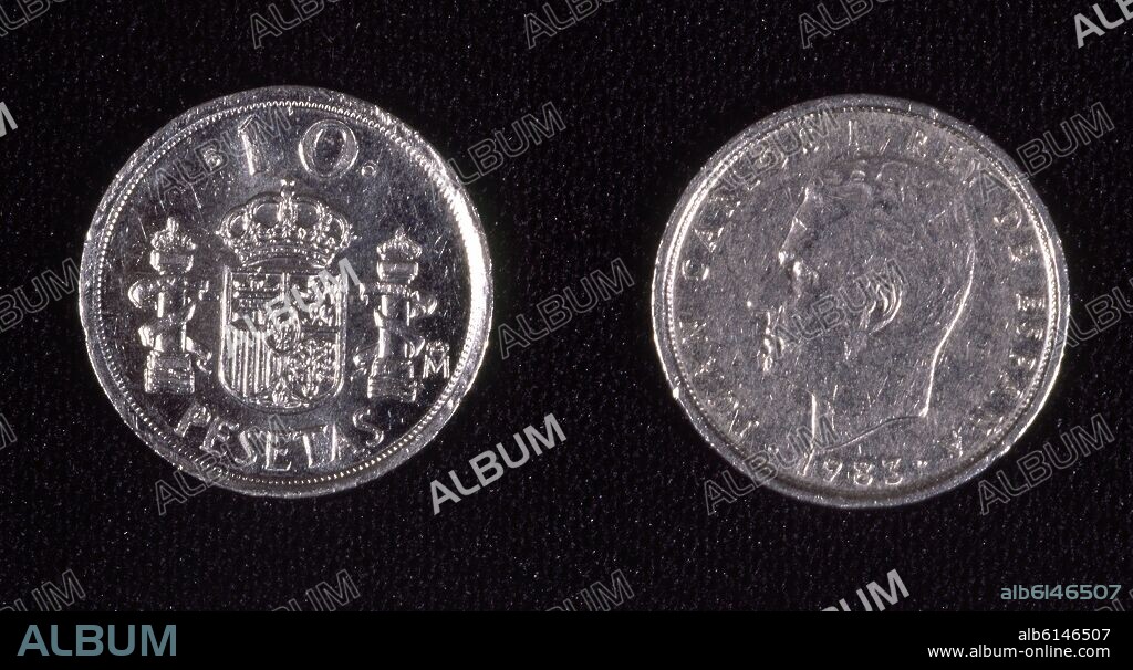ANVERSO Y REVERSO DE UNA MONEDA DE DIEZ PESETAS.