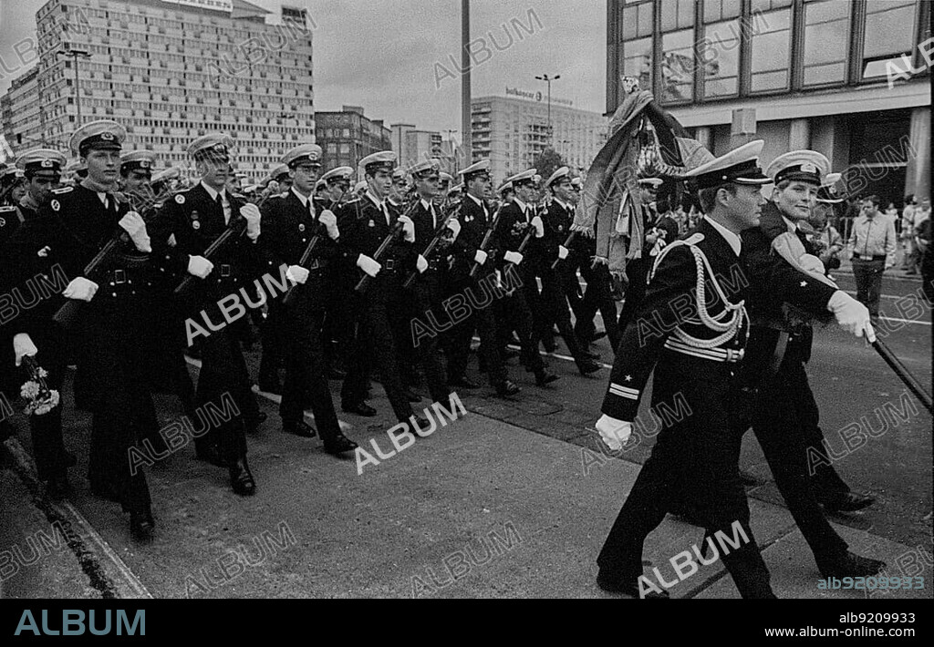 GDR, Berlin, 07. 10. 1988, NVA military parade for the 39th Republic Day, People's Navy, Alexanderplatz.