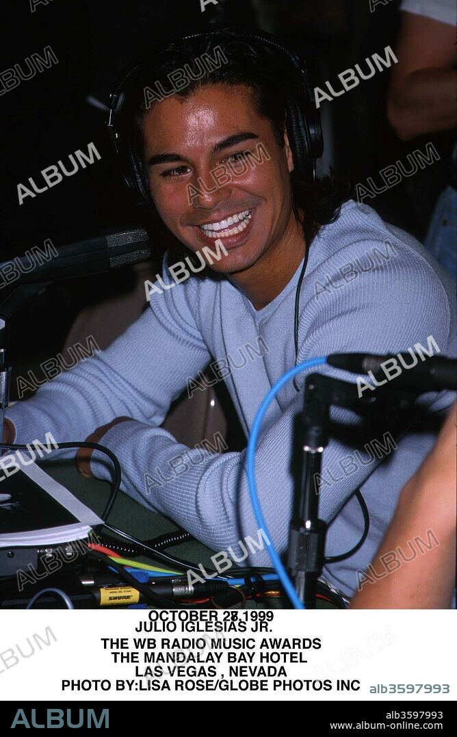JULIO JOSE IGLESIAS. Oct. 28, 1999 - K17006LR   10/28/99.THE WB RADIO MUSIC AWARDS.THE MANDALAY BAY HOTEL.LAS VEGAS, NEVADA.JULIO IGLESIAS Jr.. LISA ROSE/  1999(Credit Image: © Globe Photos/ZUMAPRESS.com). 28/10/1999