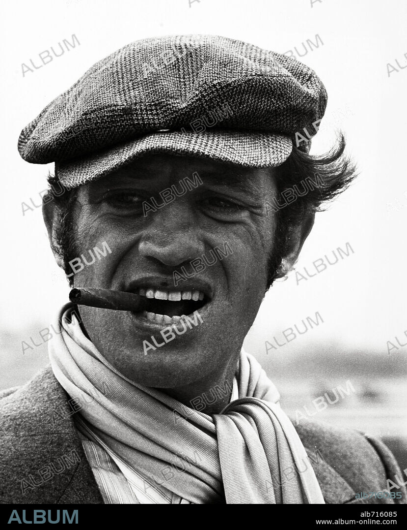 JEAN-PAUL BELMONDO in BORSALINO, 1970, directed by JACQUES DERAY. Copyright ADEL PRODUCTIONS.