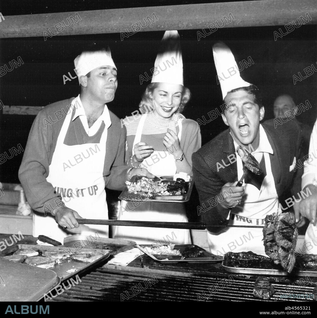 DEAN MARTIN, JANET LEIGH and JERRY LEWIS in LIVING IT UP, 1954, directed by NORMAN TAUROG. Copyright PARAMOUNT PICTURES.