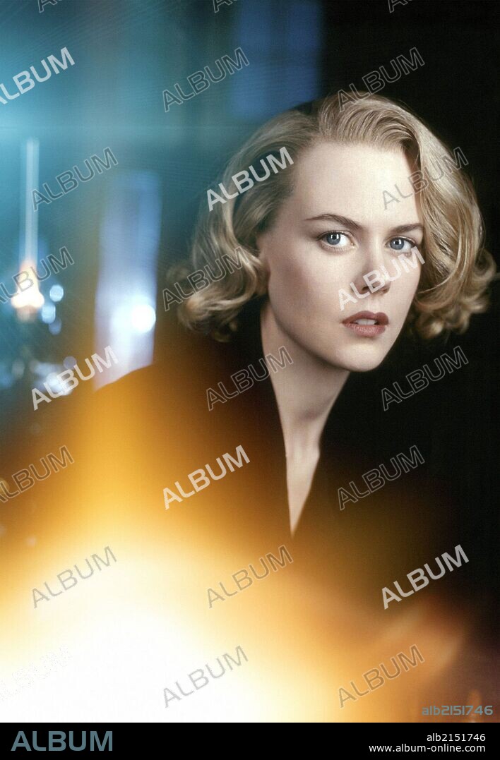 NICOLE KIDMAN en LOS OTROS, 2001 (THE OTHERS), dirigida por ALEJANDRO AMENABAR. Copyright DIMENSION FILMS.
