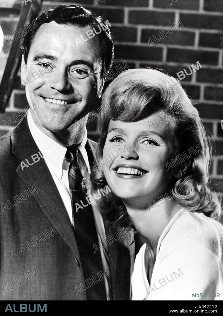 JACK LEMMON y LEE REMICK en DÍAS DE VINO Y ROSAS, 1962 (DAYS OF WINE AND ROSES), dirigida por BLAKE EDWARDS. Copyright WARNER BROTHERS.