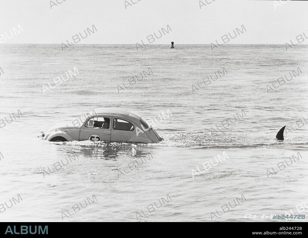 HERBIE, UN VOLANTE LOCO, 1974 (HERBIE RIDES AGAIN), dirigida por ROBERT STEVENSON. Copyright WALT DISNEY PRODUCTIONS.
