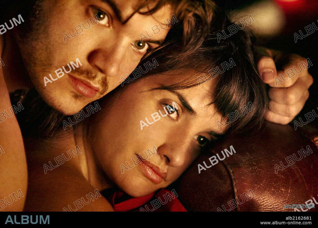 EMILE HIRSCH y PENELOPE CRUZ en VOLVER A NACER, 2012 (VENUTO AL MONDO), dirigida por SERGIO CASTELLITTO. Copyright MEDUSA FILM.