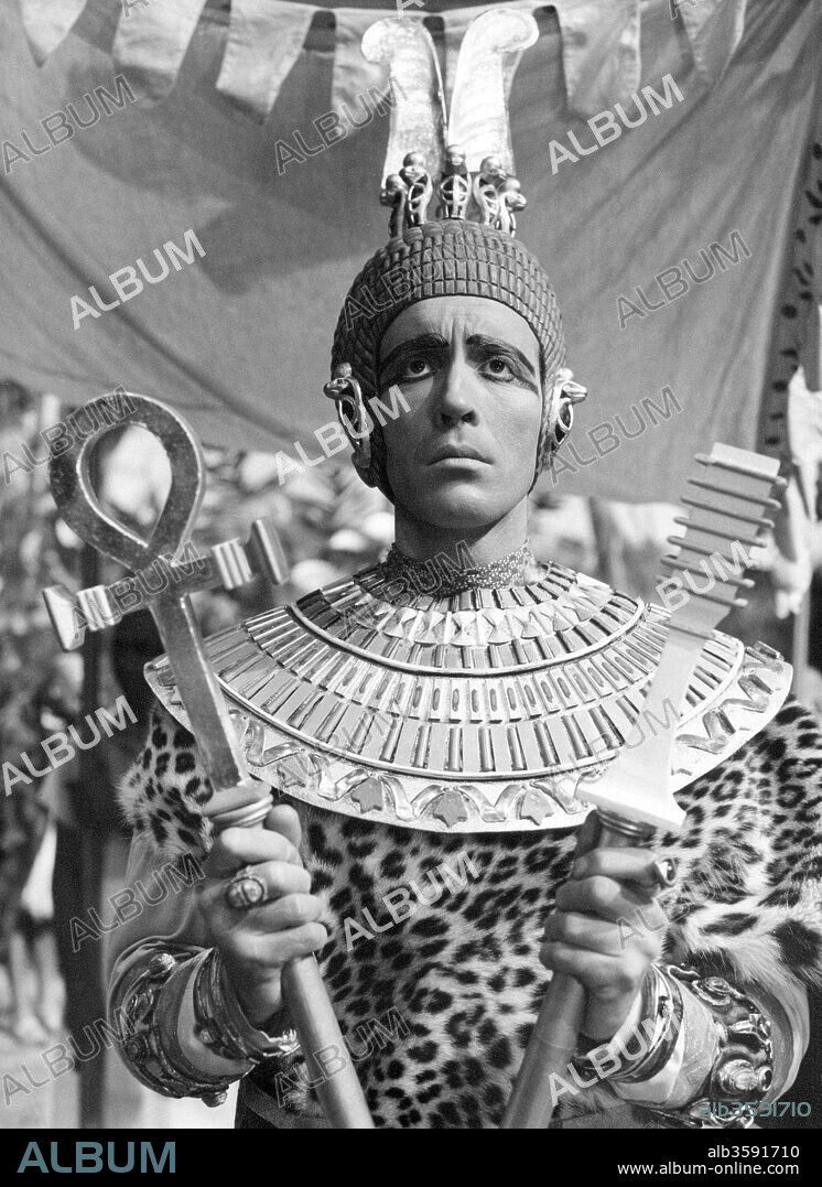 CHRISTOPHER LEE en LA MOMIA, 1959 (THE MUMMY), dirigida por TERENCE FISHER. Copyright HAMMER.