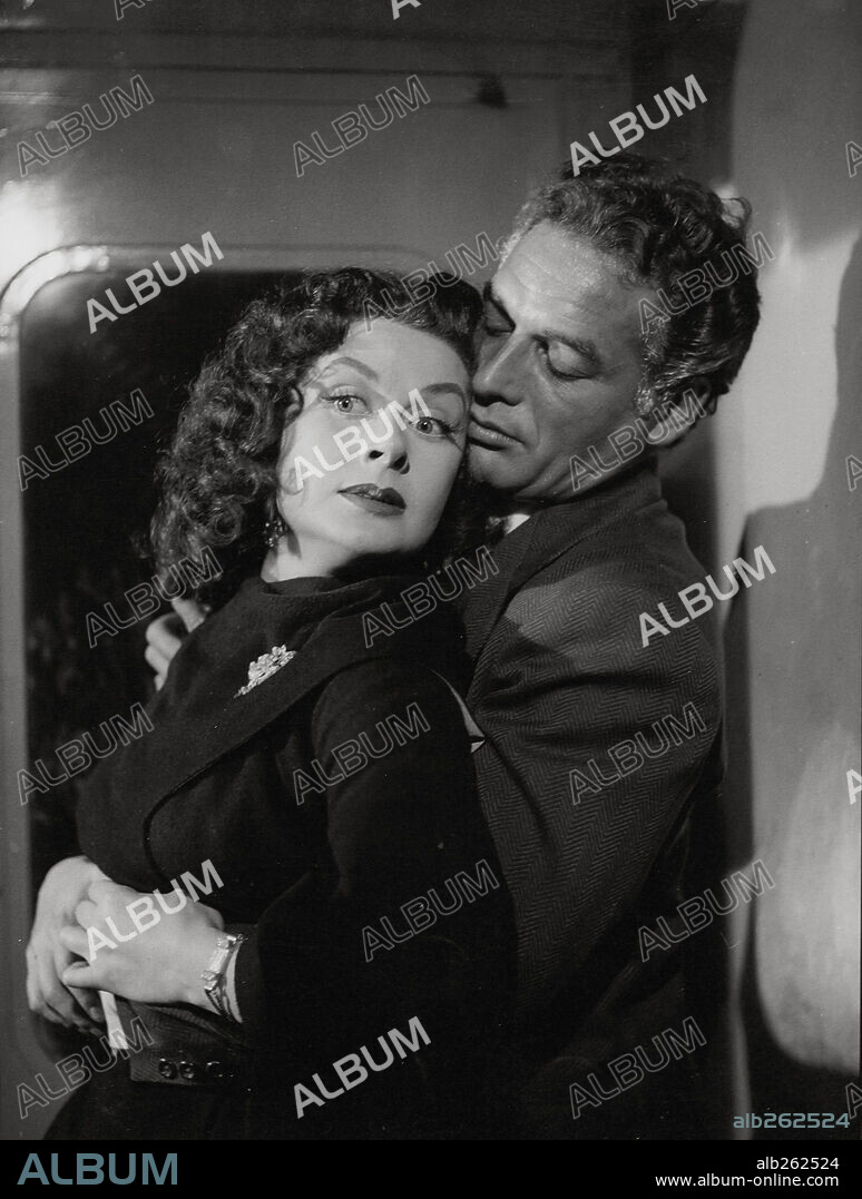 JORGE MISTRAL y LAURA HIDALGO en EL TREN EXPRESO, 1955.