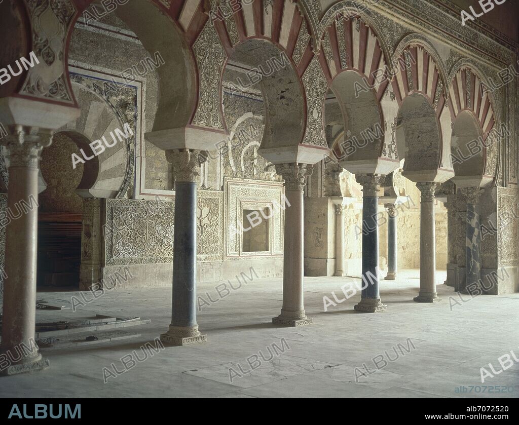 CASA REAL-SALON REAL-S X-ARQUITECTURA HISPANOMUSULMANA-EPOCA CALIFAL.