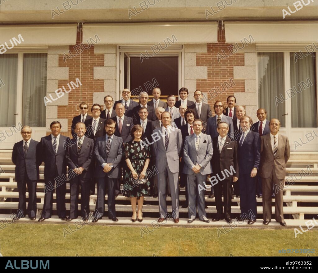 Madrid, 06/29/1983. Audience at the Zarzuela Palace. In his residence at the Zarzuela Palace, His Majesty the King received in audience the members of the board of directors of the SGAE, whose president, the playwright Juan José Alonso Millán, addressed a few words to Don Juan Carlos, who is honorary president of the society.