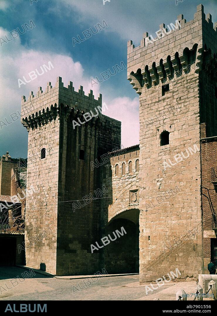 PUERTA BAJA DE LAS MURALLAS DE DAROCA - SIGLO XV.