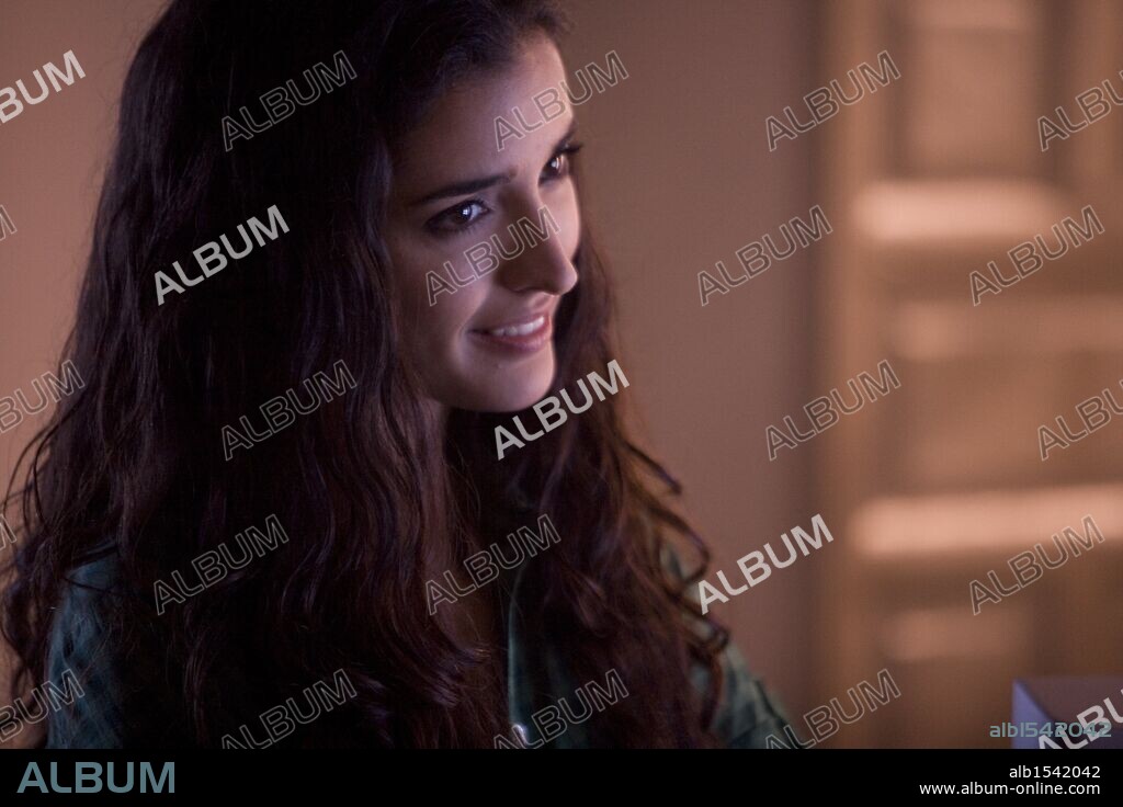 INMA CUESTA en PRIMOS, 2011, dirigida por DANIEL SANCHEZ AREVALO. Copyright MOD PRODUCCIONES/ATIPICA FILMS.