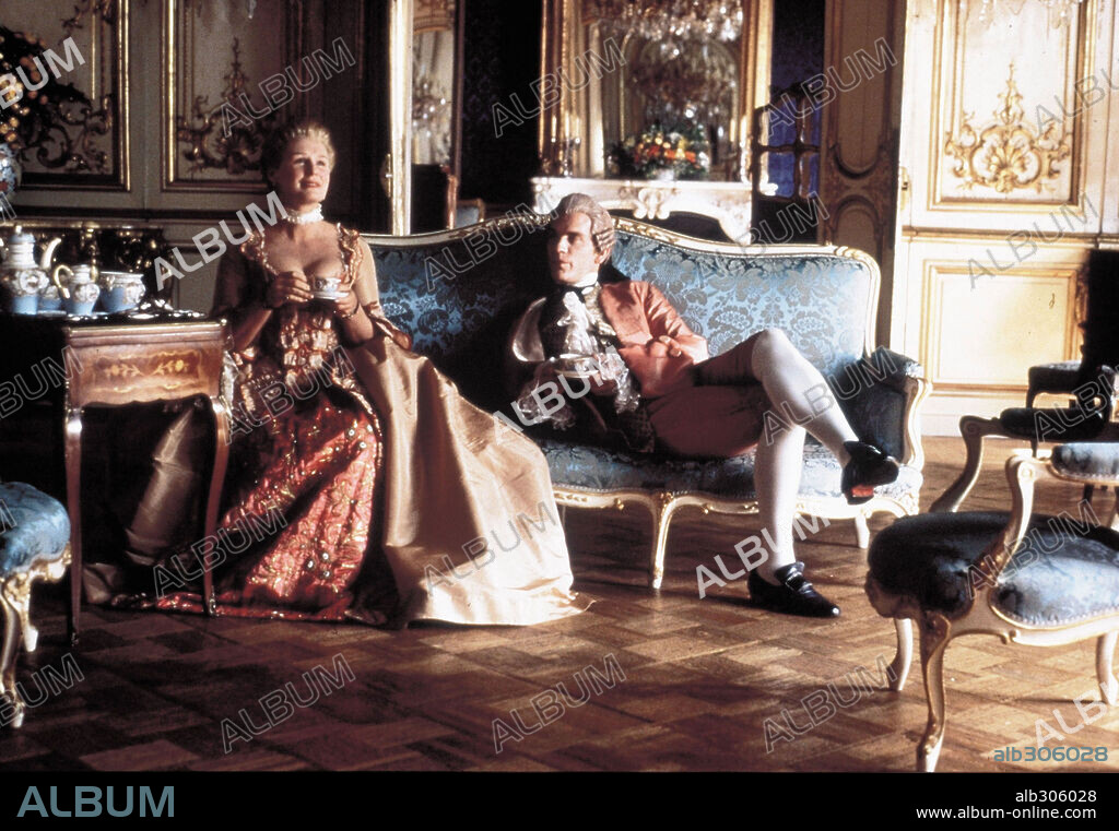 GLENN CLOSE und JOHN MALKOVICH in DANGEROUS LIAISONS, 1988, unter der Regie von STEPHEN FREARS. Copyright WARNER BROTHERS.