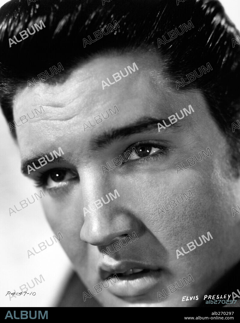ELVIS PRESLEY.  1960