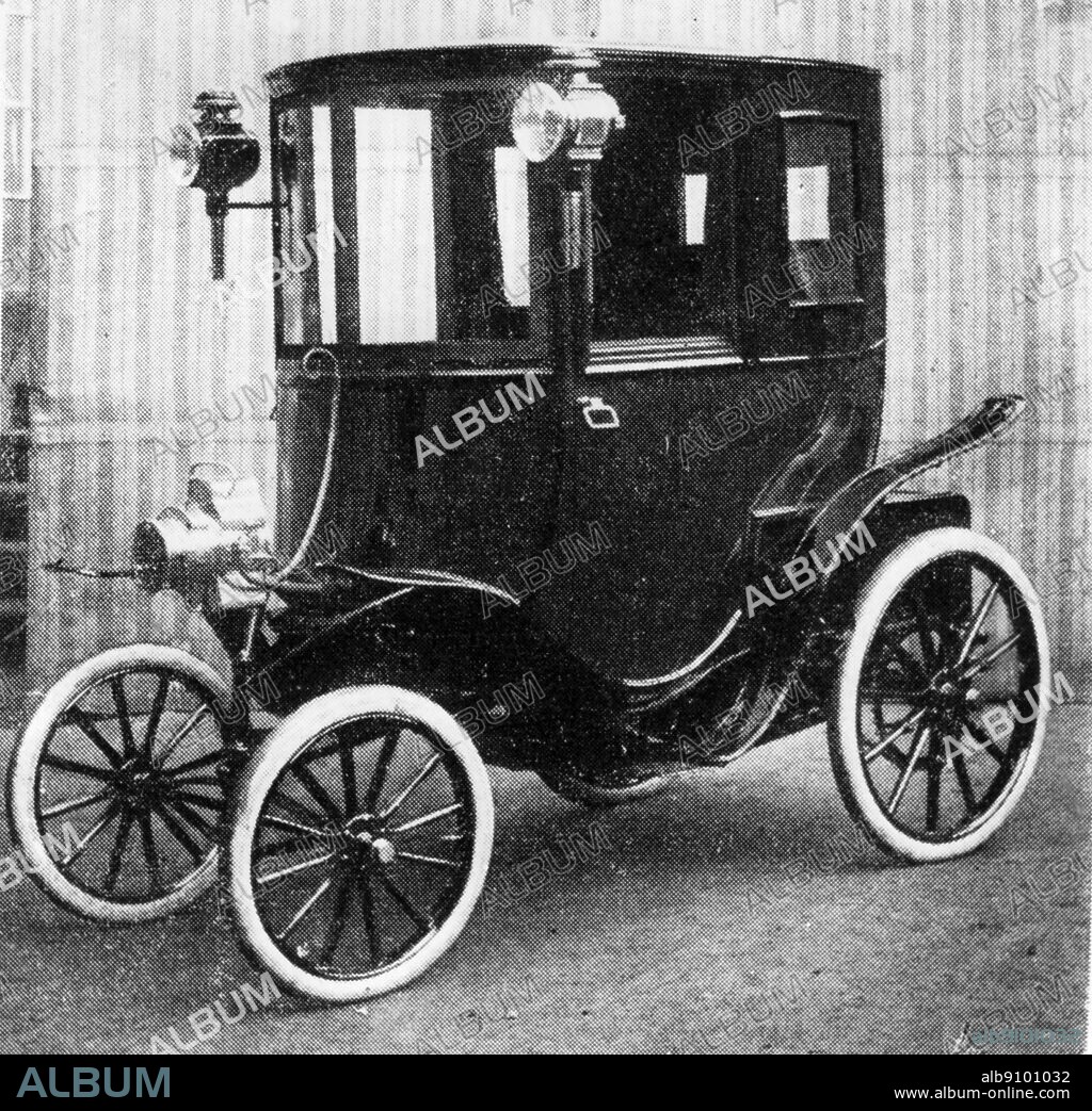 Stirling Panhard 1900. Panhard et Levassor Paris.