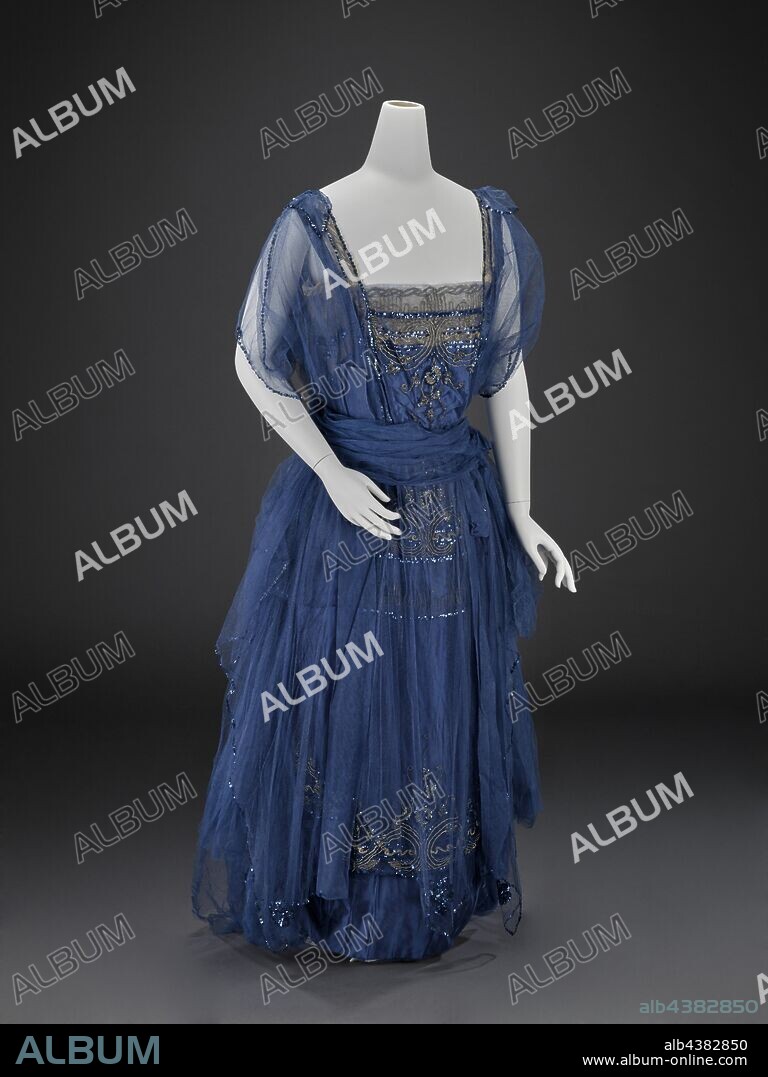 American deals dress companies