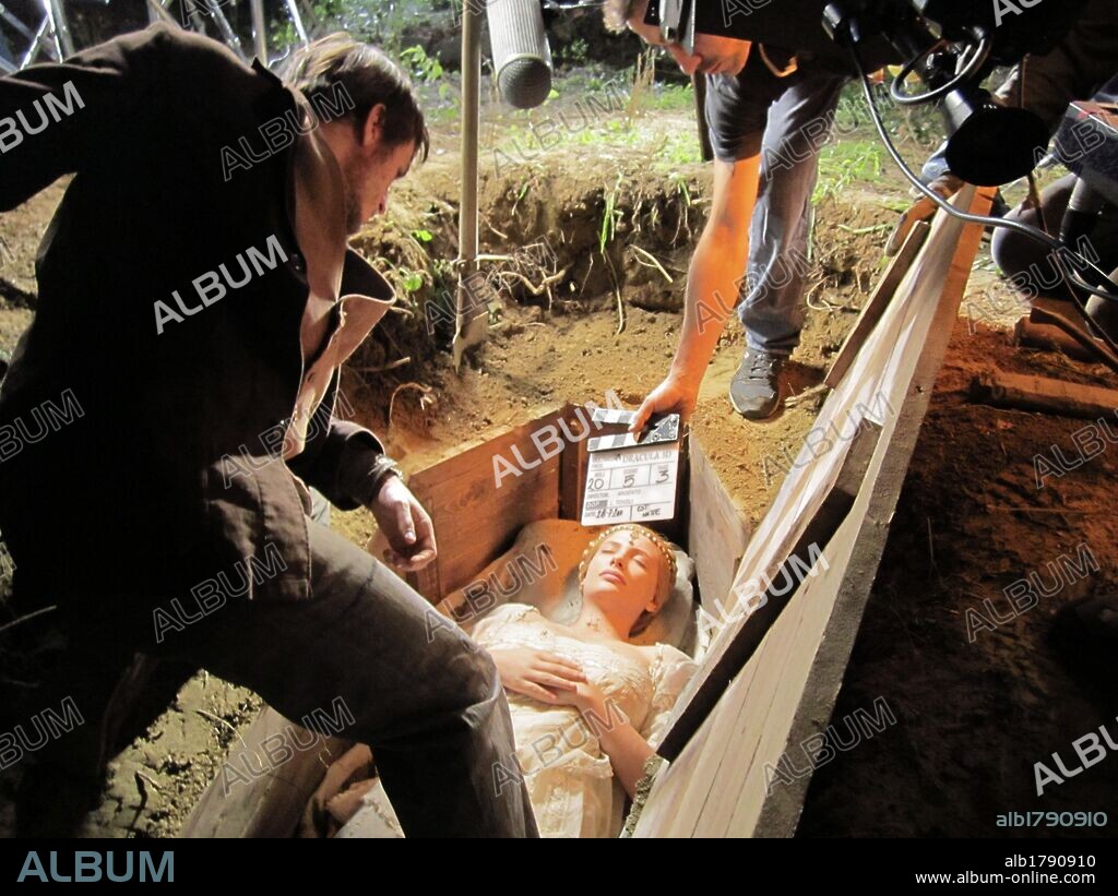 MIRIAM GIOVANELLI in DRACULA 3D, 2012, directed by DARIO ARGENTO. Copyright ENRIQUE CEREZO PRODUCCIONES.