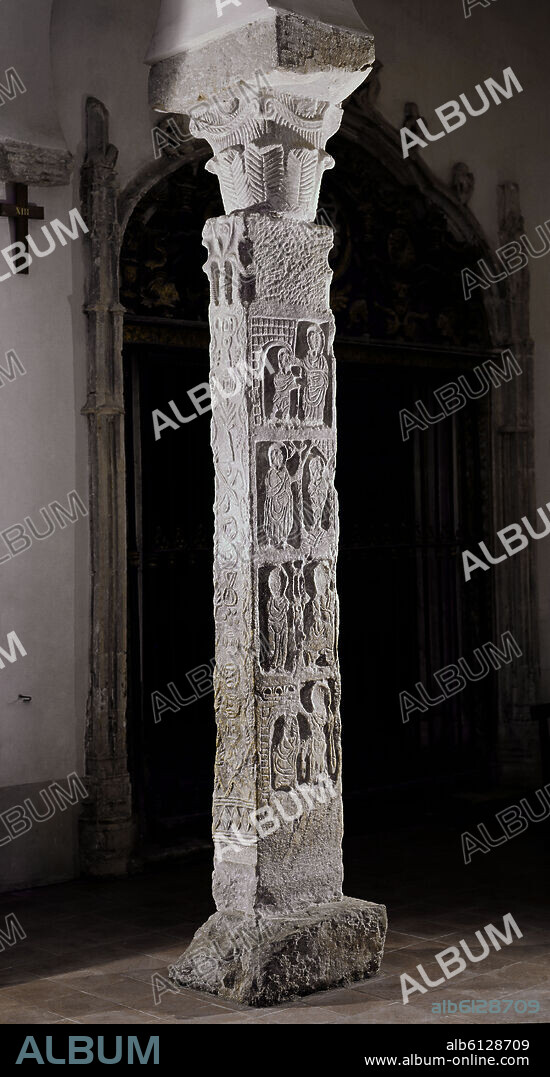 COLUMNA VISIGODA DONDE SE REPRESENTAN ESCENAS DE LA HISTORIA SAGRADA - SIGLO VII.