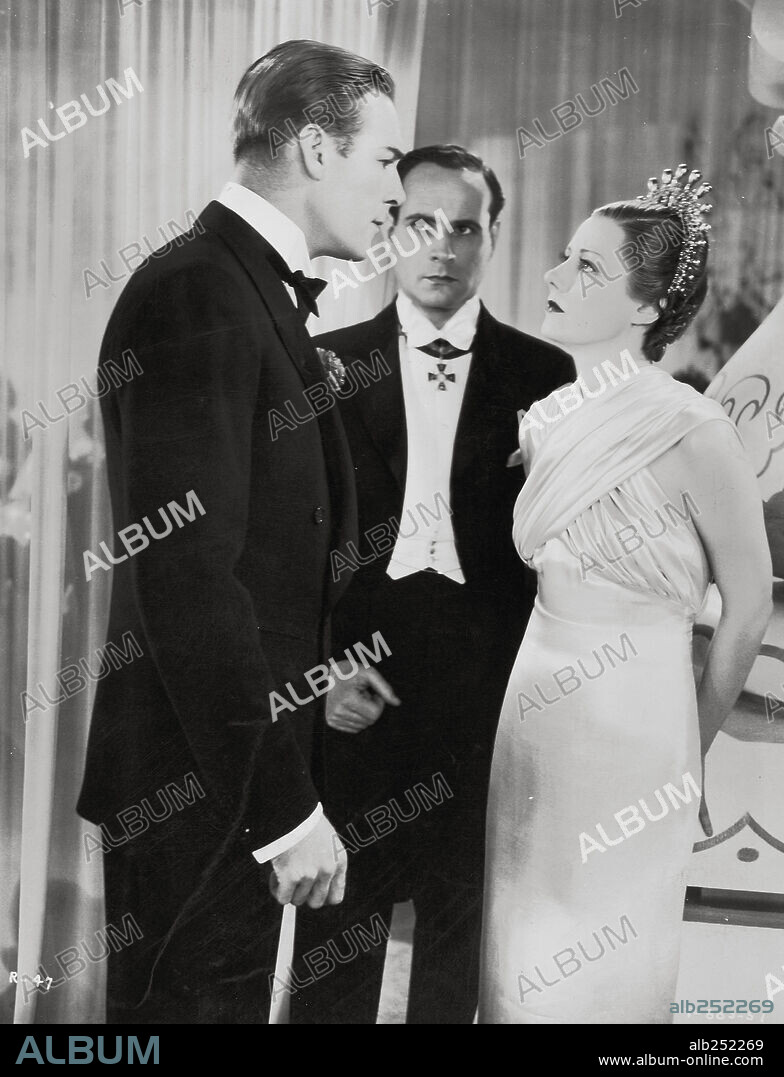 IRENE DUNNE and RANDOLPH SCOTT in ROBERTA, 1935, directed by WILLIAM A. SEITER. Copyright RKO.