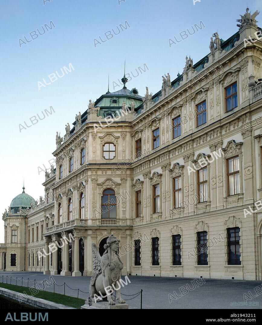 ARTE BARROCO. AUSTRIA. HILDEBRANT, Johann Lukas von (Génova,1668-Viena, 1745). Arquitecto austríaco. PALACIO BELVEDERE (ALTO BELVEDERE). Vista de la fachada que da al jardín francés. Este edificio fue construido entre 1721 y 1723 como residencia de verano del príncipe Eugenio de Saboya. VIENA.