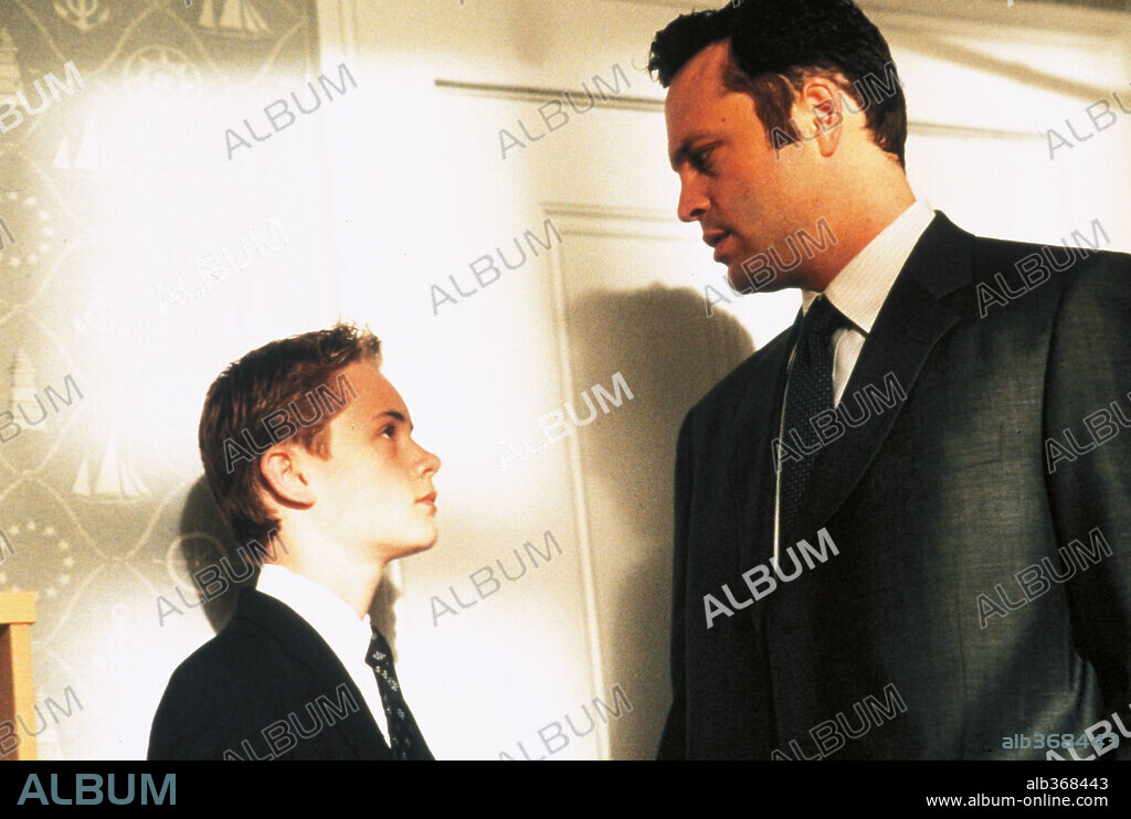 MATTHEW O'LEARY y VINCE VAUGHN en FALSA IDENTIDAD, 2001 (DOMESTIC DISTURBANCE), dirigida por HAROLD BECKER. Copyright PARAMOUNT PICTURES.