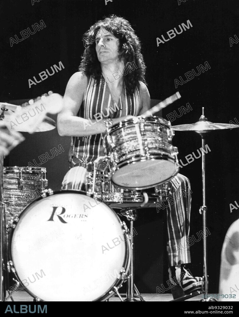 Don Powell, Slade, 1974.