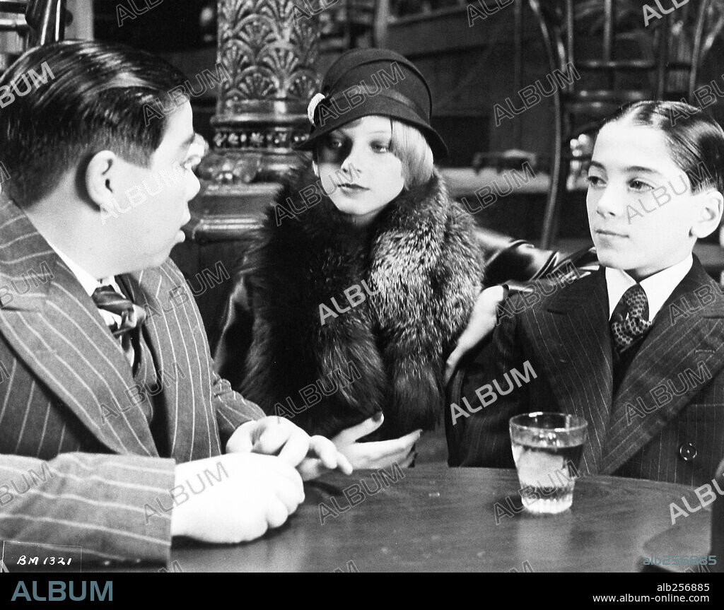JODIE FOSTER y SCOTT BAIO en BUGSY MALONE, 1976, dirigida por ALAN PARKER. Copyright PARAMOUNT PICTURES.